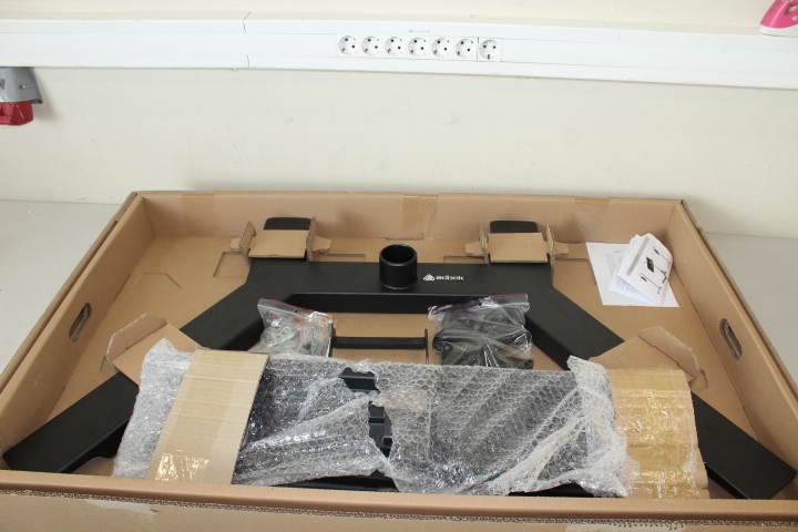 SALE OUT.  | EDBAK | TR51c-B | Trolleys & Stands | 37-60 " | Maximum weight (capacity) 80 kg | USED AS DEMO | Black