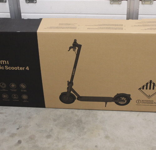 SALE OUT. Xiaomi Electric Scooter 4 EU | Xiaomi | 3 month(s) | USED AS DEMO, MISSING AIR HOSE