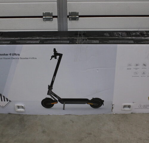 SALE OUT.  | Xiaomi | Electric Scooter 4 Ultra EU | 500 W | 25 km/h | 10 " | 6 month(s) | DEMO, DAMAGED PACKAGING, MISSING MANUALS