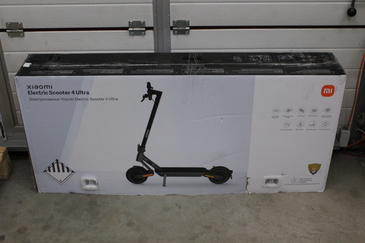 SALE OUT.  | Xiaomi | Electric Scooter 4 Ultra EU | 500 W | 25 km/h | 10 " | 6 month(s) | DEMO, DAMAGED PACKAGING, MISSING MANUALS